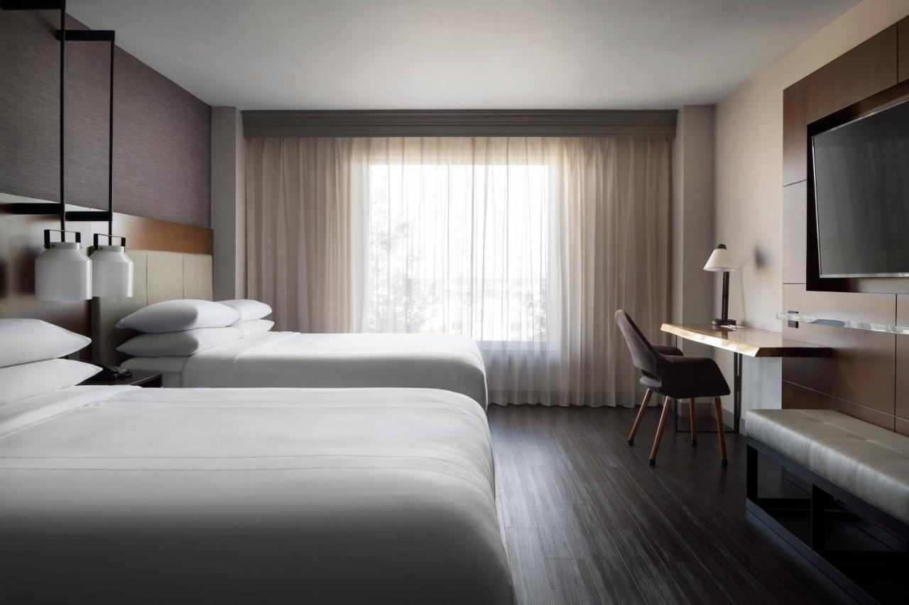 Visalia Marriott At The Convention Center Hotel Ngoại thất bức ảnh
