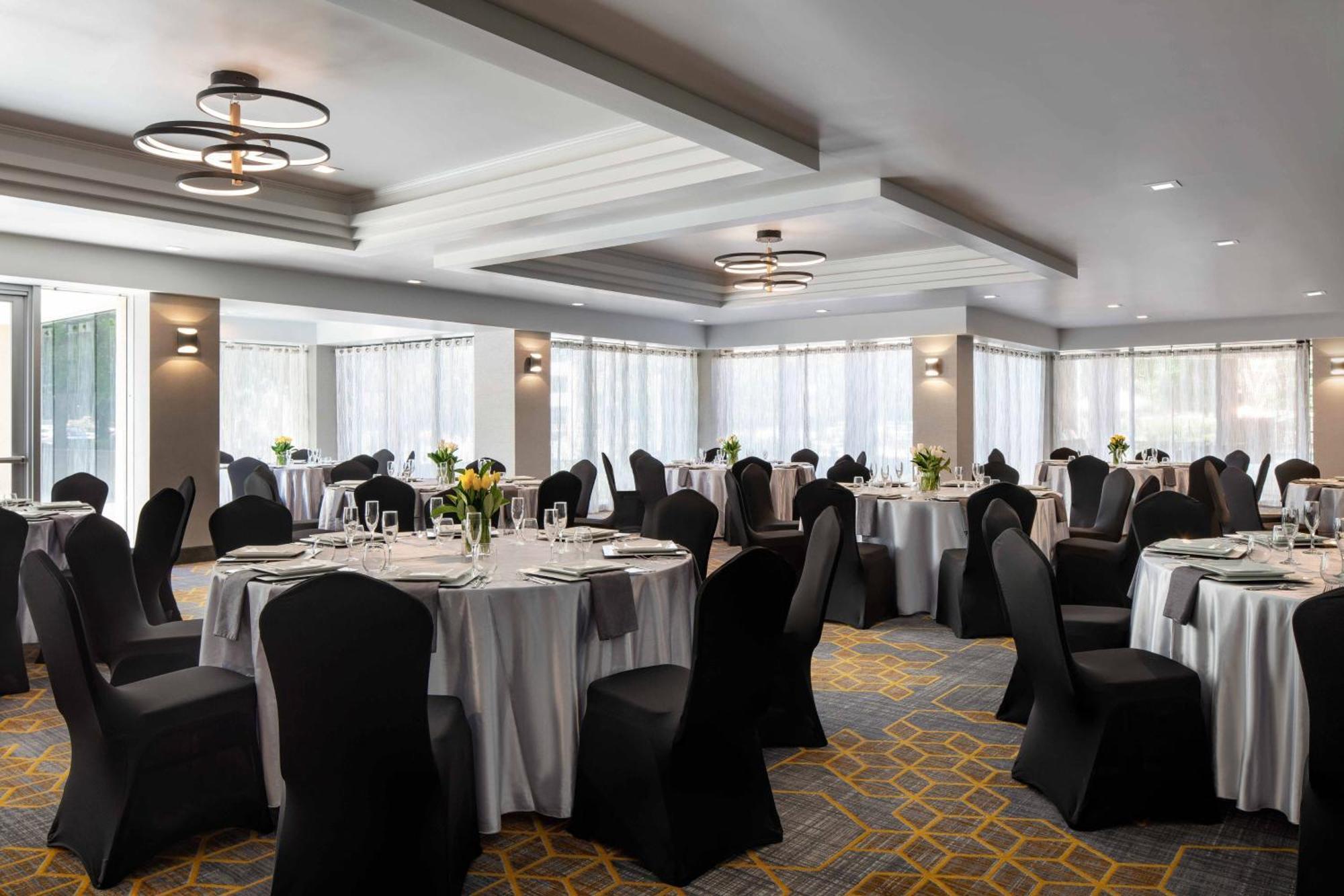 Visalia Marriott At The Convention Center Hotel Ngoại thất bức ảnh
