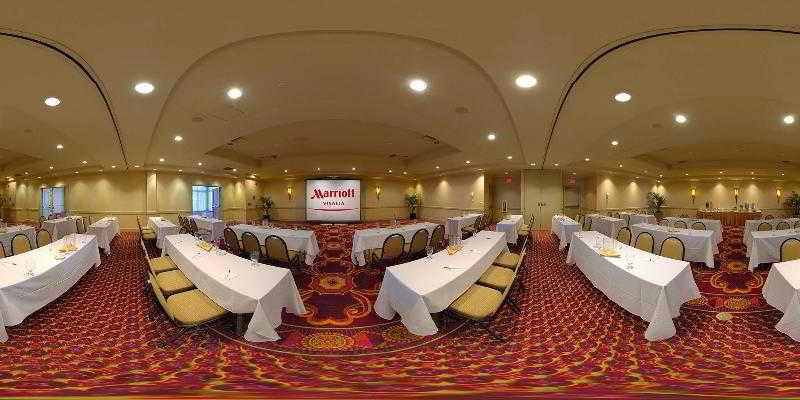 Visalia Marriott At The Convention Center Hotel Ngoại thất bức ảnh